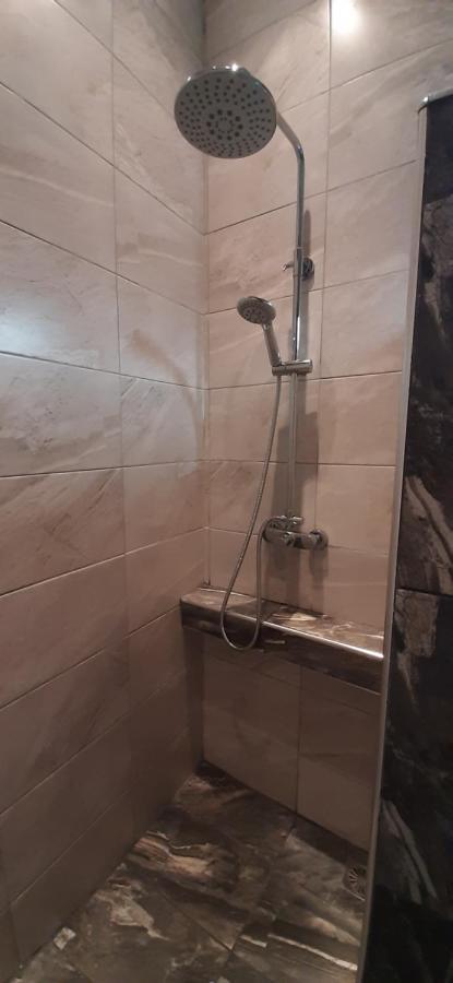 אורמוס פנגיאס Latoura Studios מראה חיצוני תמונה